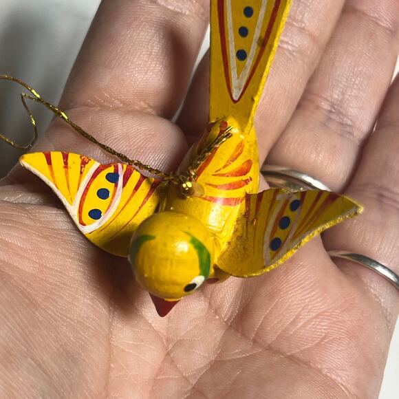 Hand Painted Vtg Wooden Bird Ornament Folk Art Yellow Red Green Holiday Decor - Picture 8 of 12